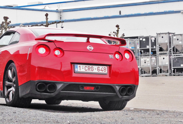 Nissan GT-R