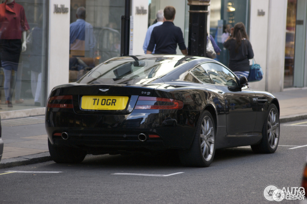 Aston Martin DB9