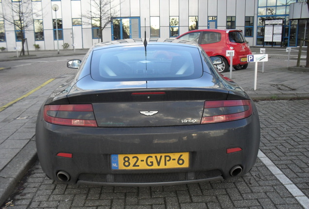 Aston Martin V8 Vantage