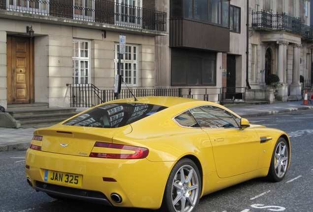 Aston Martin V8 Vantage