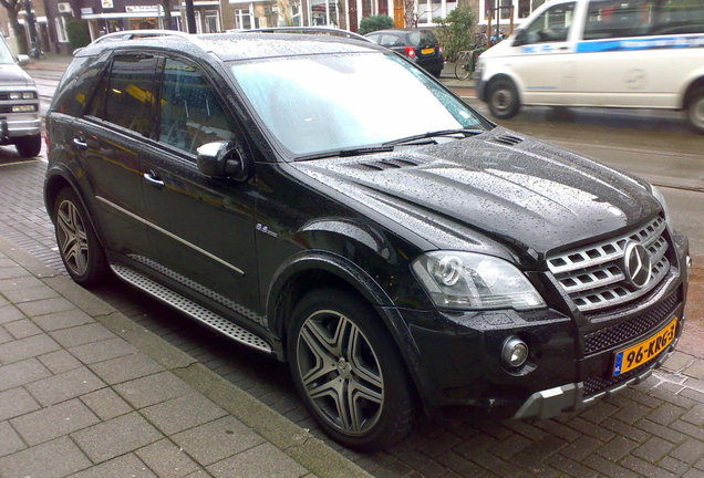 Mercedes-Benz ML 63 AMG 10th Anniversary