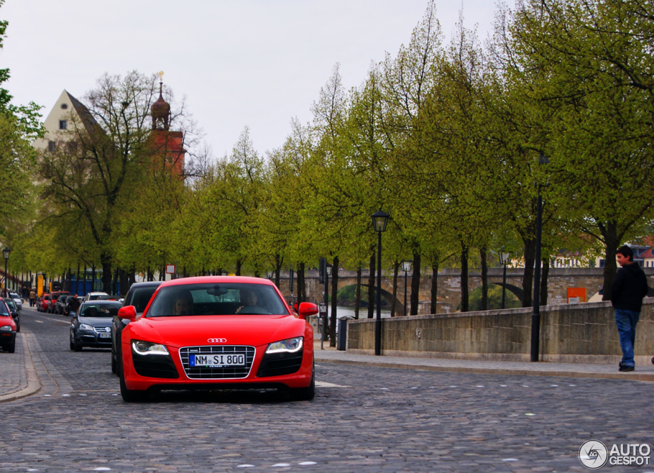 Audi R8 V10