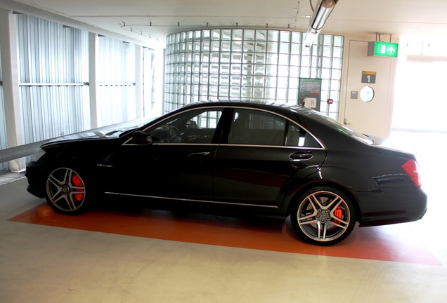 Mercedes-Benz S 63 AMG W221 2011