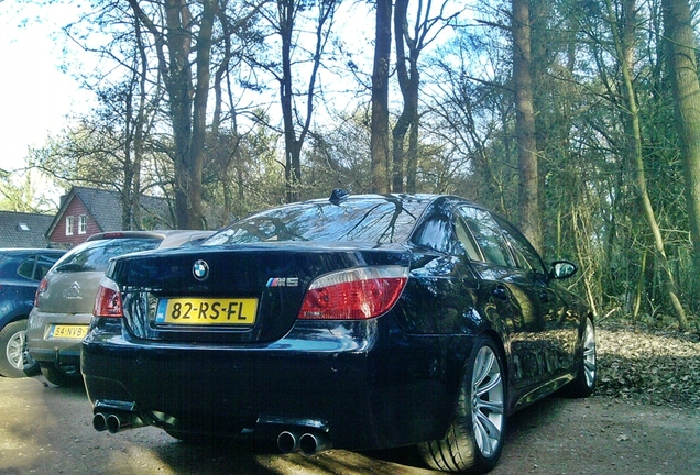 BMW M5 E60 2005