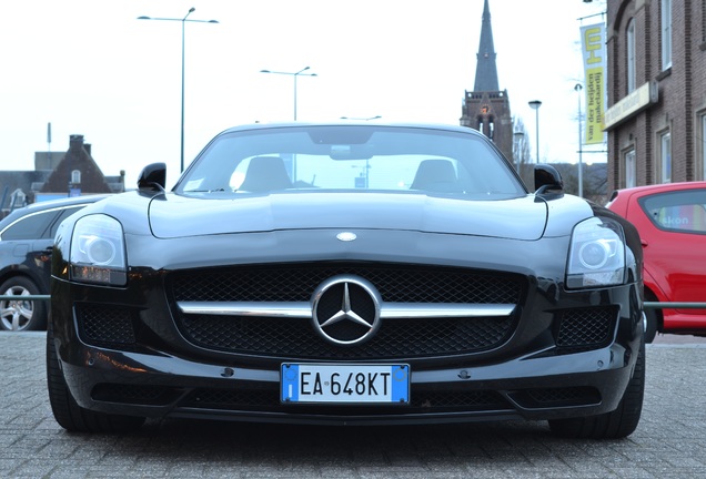 Mercedes-Benz SLS AMG