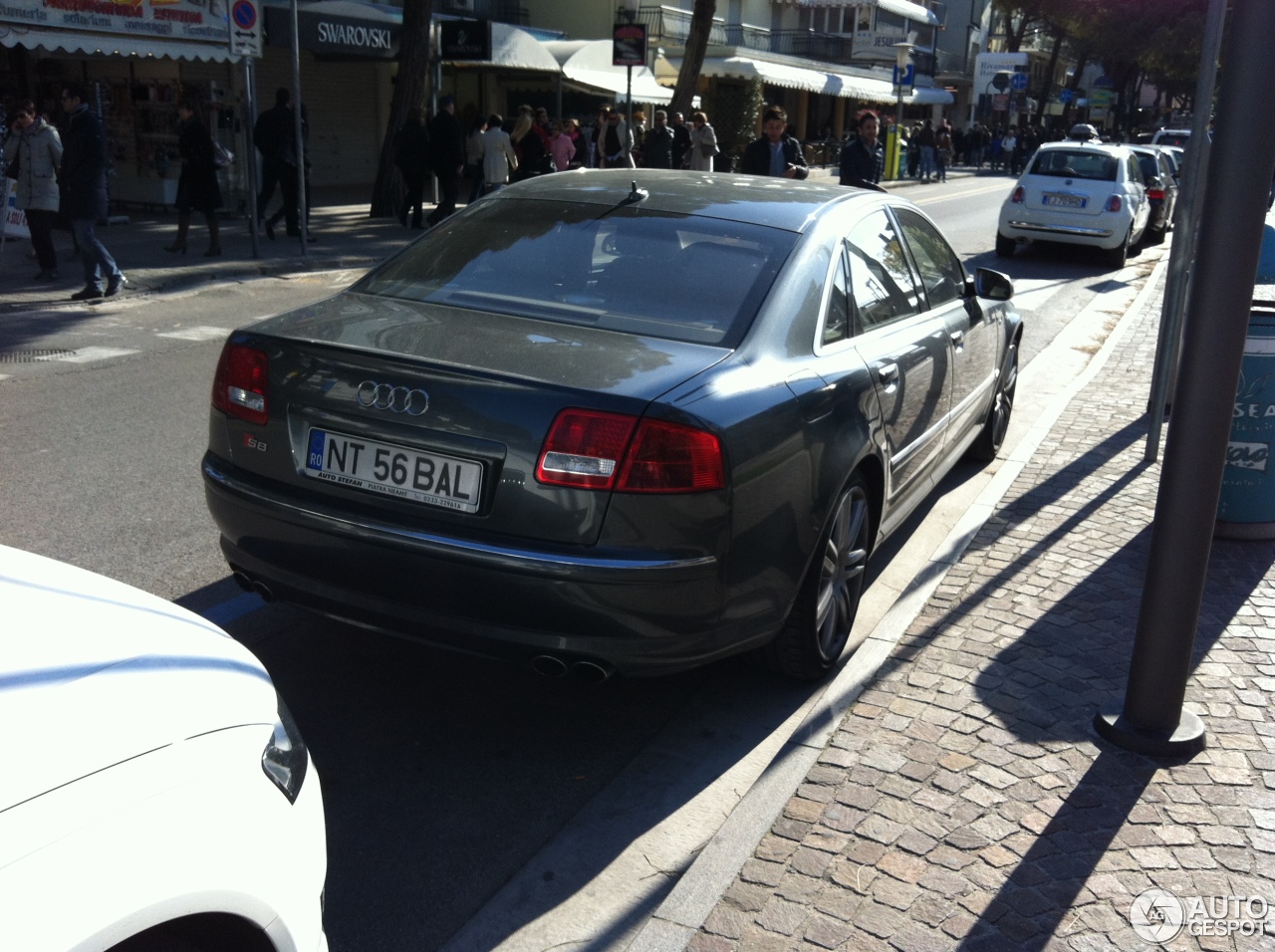 Audi S8 D3