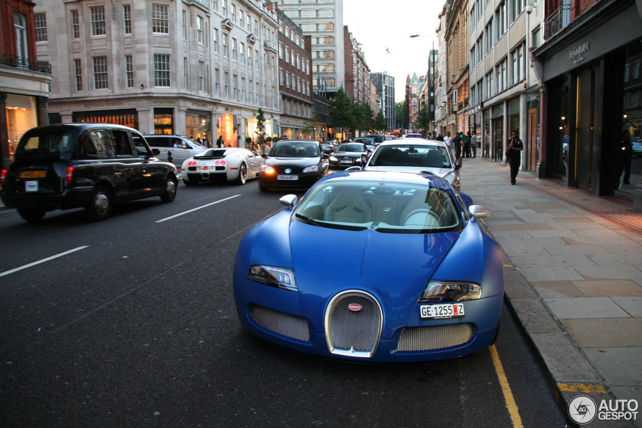 Bugatti Veyron 16.4 Bleu Centenaire