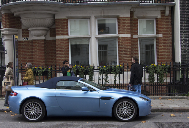 Aston Martin V8 Vantage Roadster