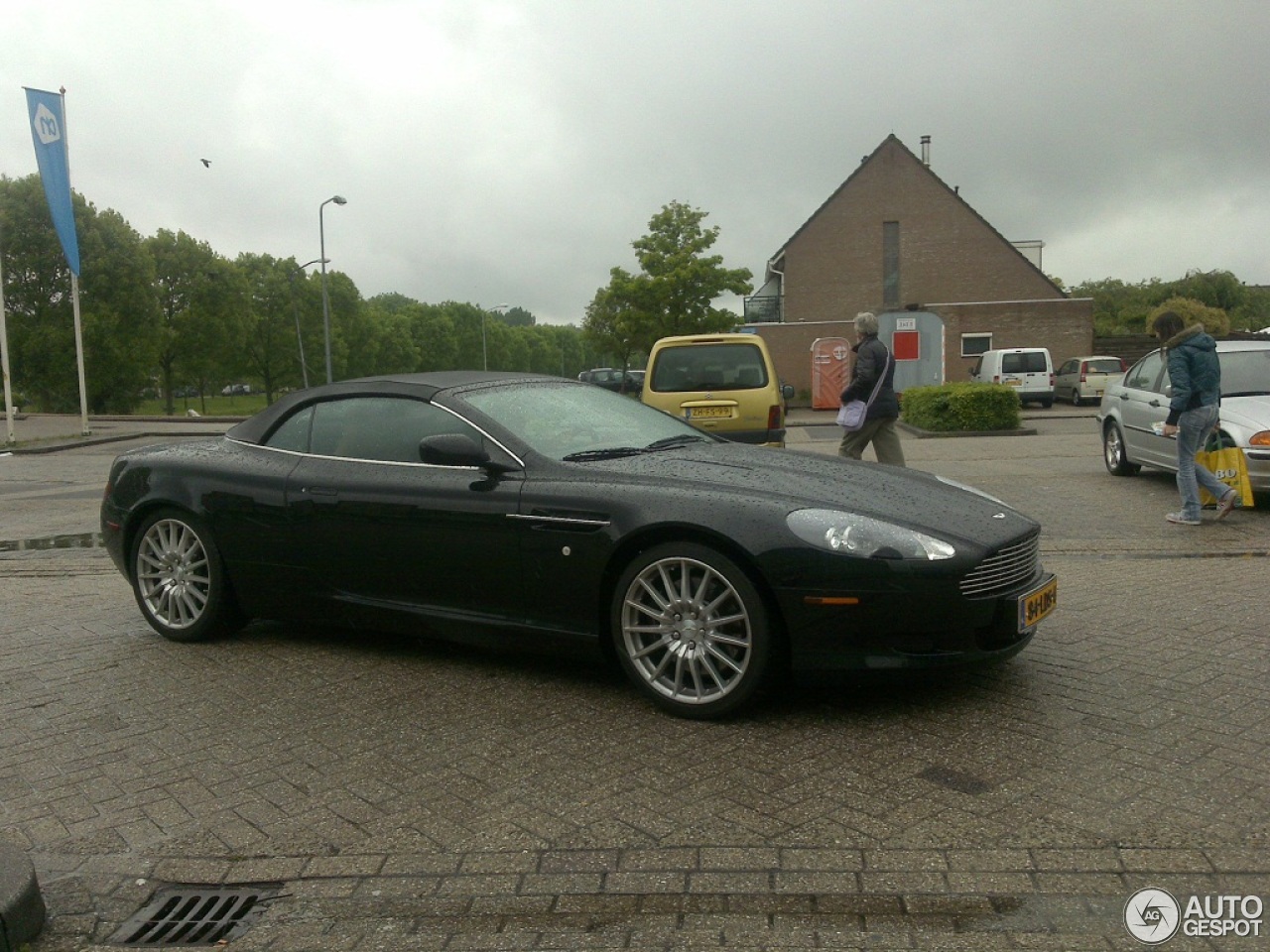 Aston Martin DB9 Volante