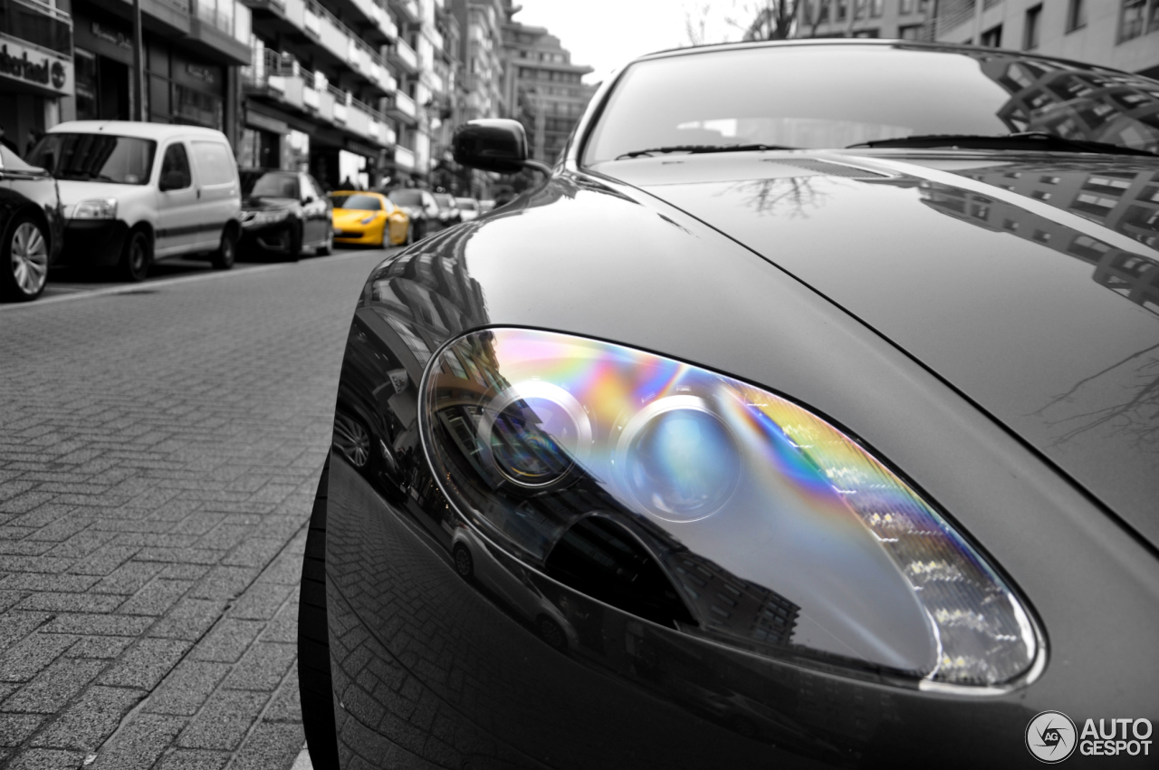 Aston Martin V8 Vantage Roadster