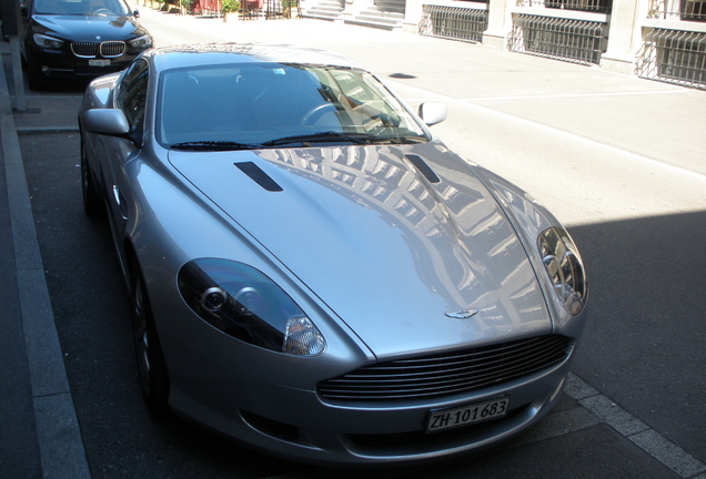 Aston Martin DB9