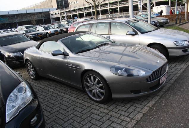 Aston Martin DB9 Volante