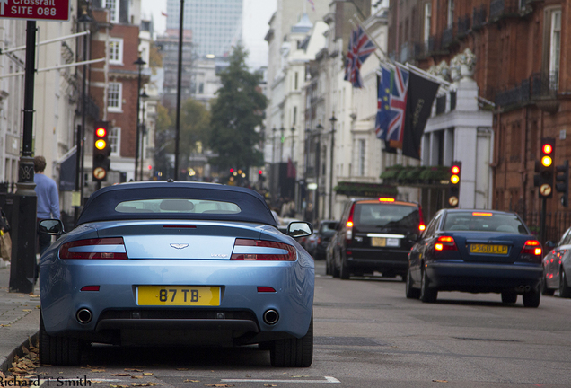 Aston Martin V8 Vantage Roadster