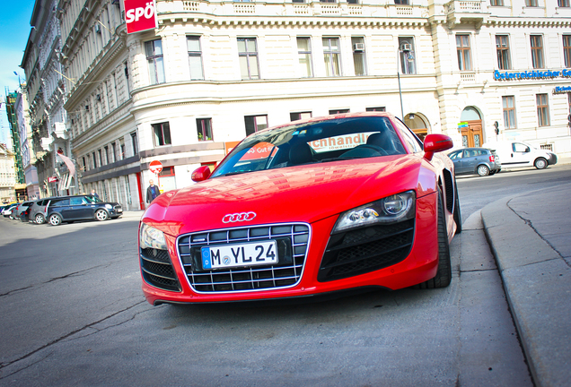 Audi R8 V10