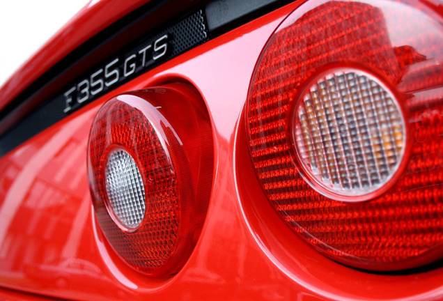 Ferrari F355 GTS