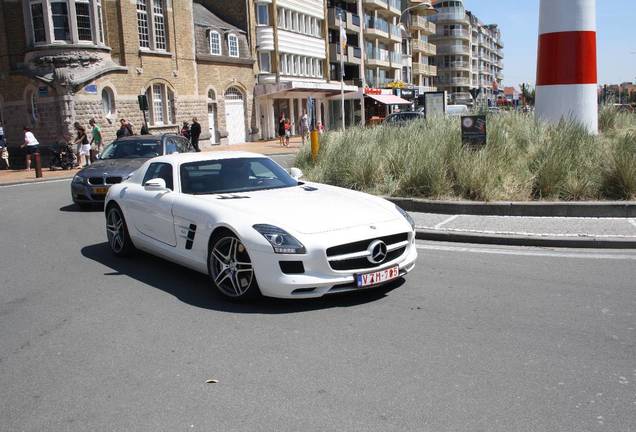 Mercedes-Benz SLS AMG