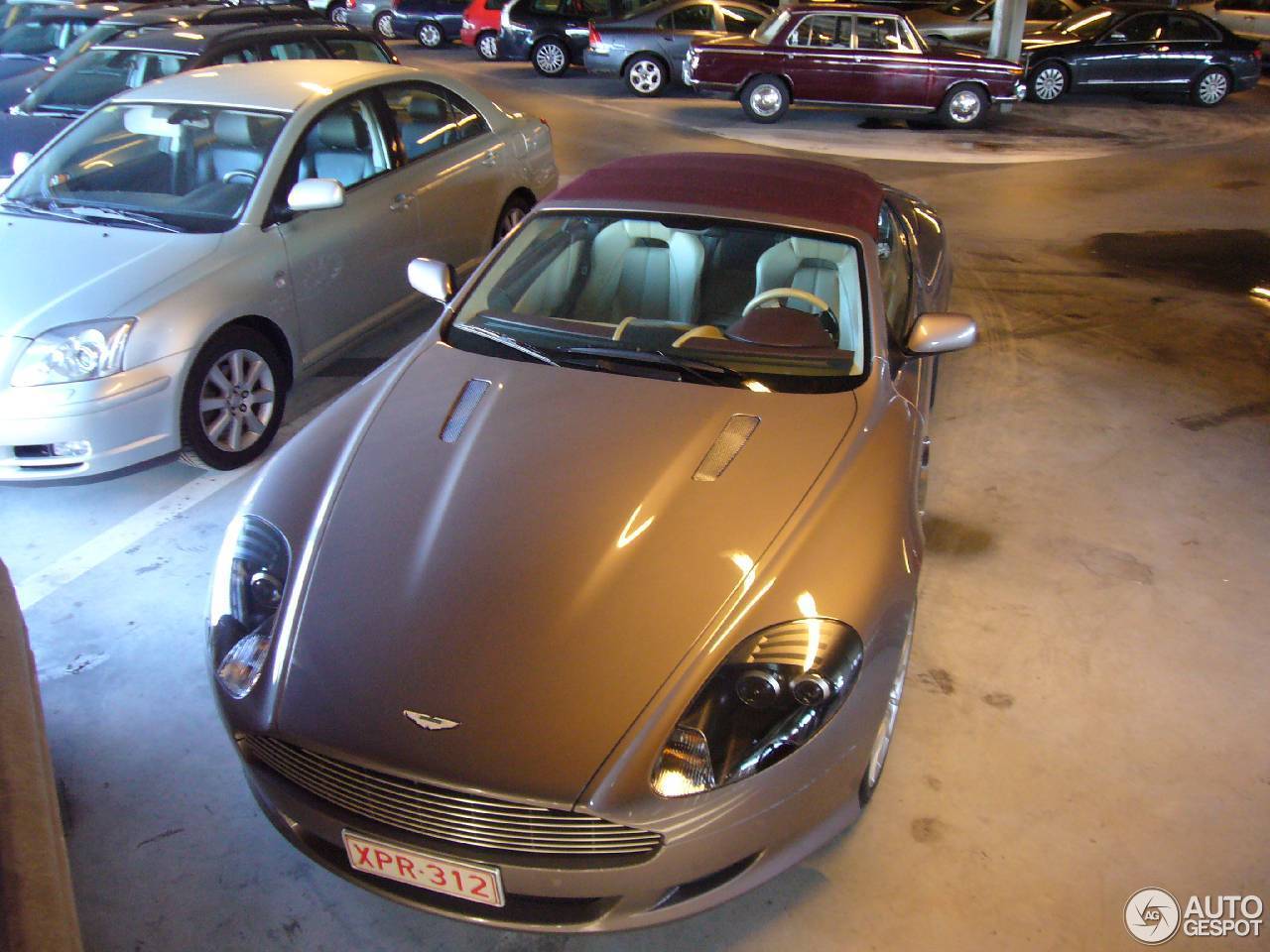 Aston Martin DB9 Volante