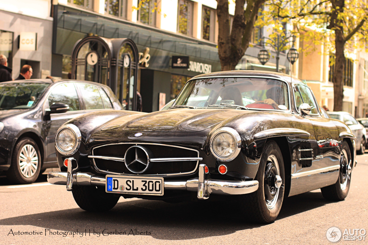 Mercedes-Benz 300SL Gullwing