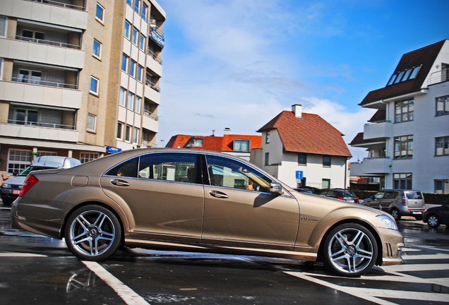 Mercedes-Benz S 65 AMG V221 2010