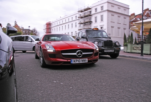 Mercedes-Benz SLS AMG