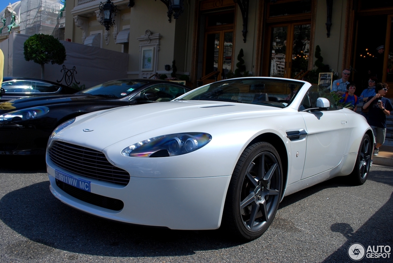 Aston Martin V8 Vantage Roadster