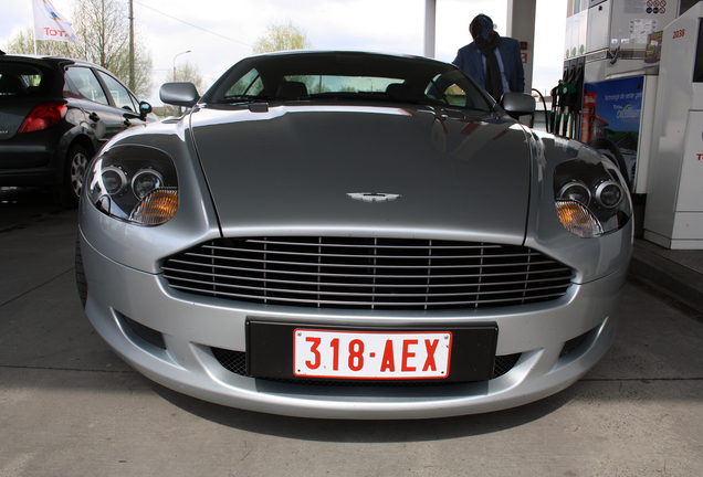 Aston Martin DB9