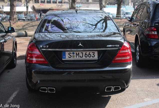 Mercedes-Benz S 63 AMG W221 2011