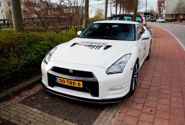 Nissan GT-R 2012