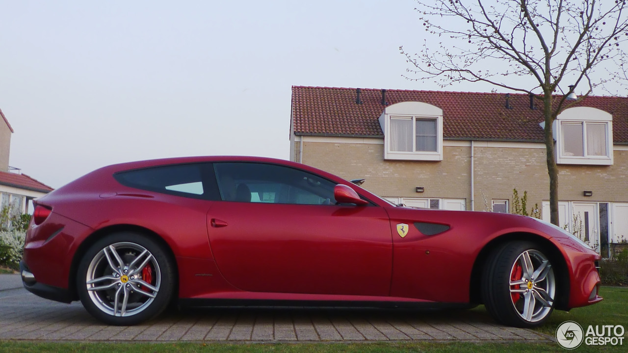 Ferrari FF