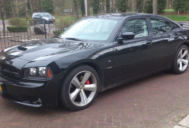 Dodge Charger SRT-8