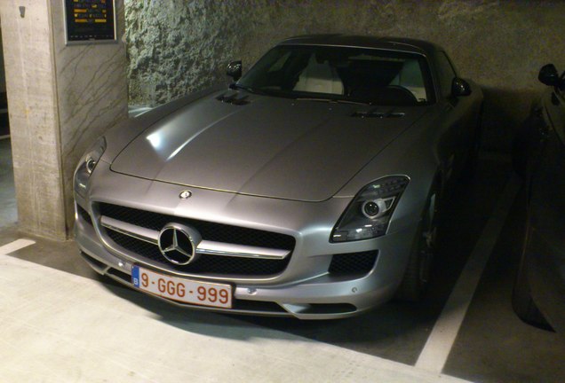 Mercedes-Benz SLS AMG