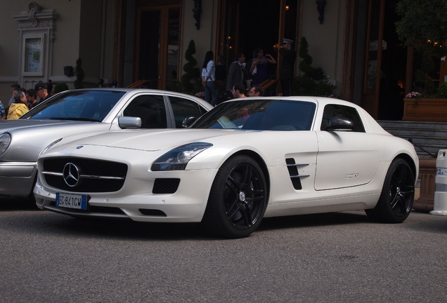 Mercedes-Benz SLS AMG