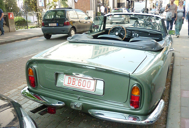 Aston Martin DB6 Volante