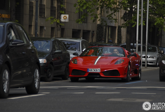 Ferrari Scuderia Spider 16M