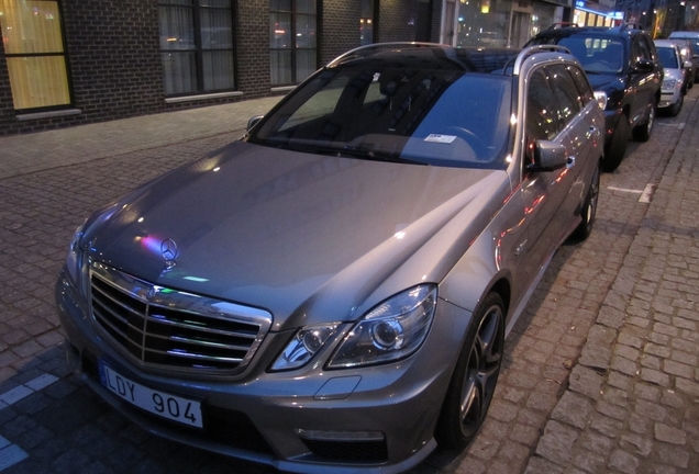 Mercedes-Benz E 63 AMG S212