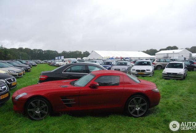 Mercedes-Benz SLS AMG