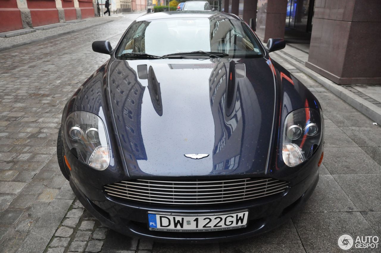 Aston Martin DB9