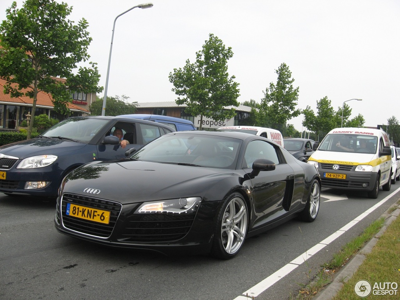 Audi R8