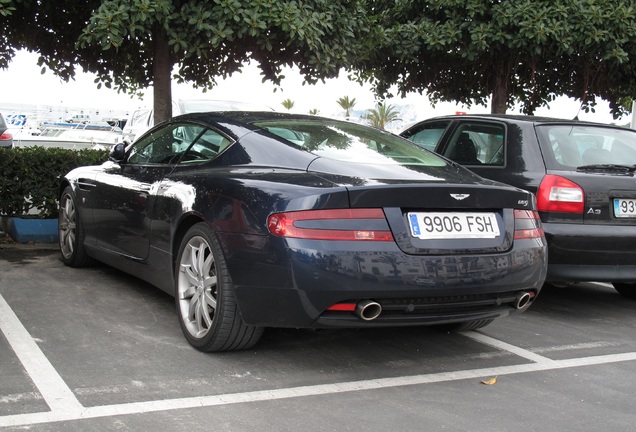 Aston Martin DB9