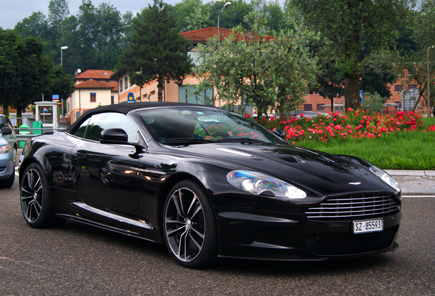 Aston Martin DBS Volante