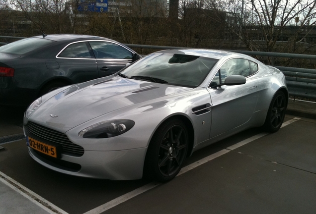 Aston Martin V8 Vantage