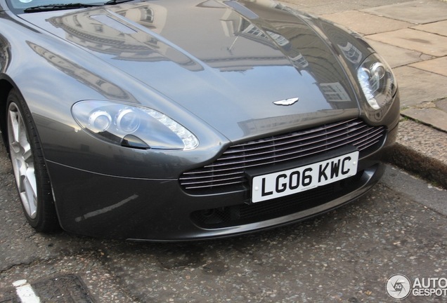 Aston Martin V8 Vantage