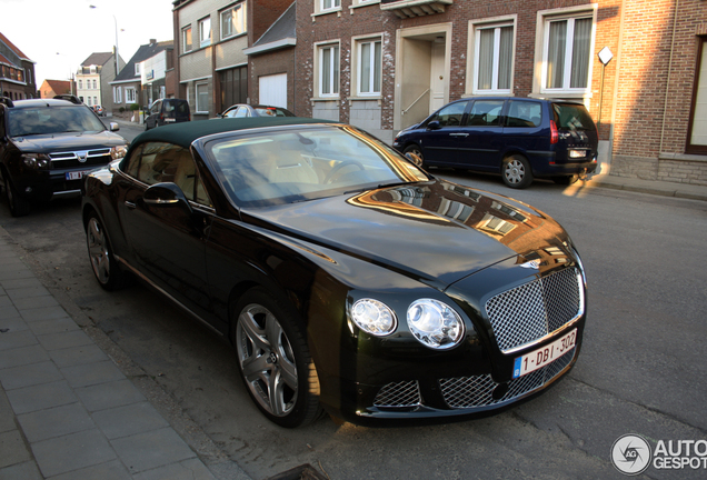 Bentley Continental GTC 2012