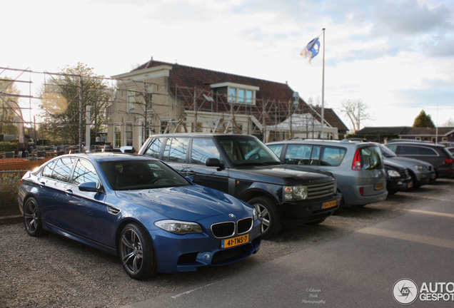 BMW M5 F10 2011