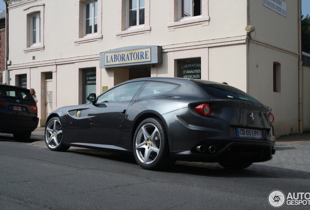 Ferrari FF