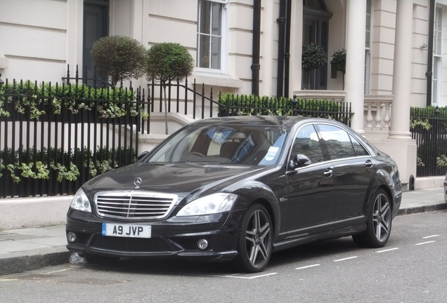 Mercedes-Benz S 63 AMG W221