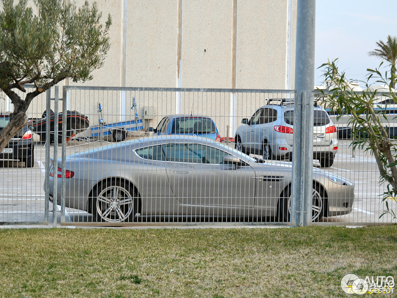 Aston Martin DB9