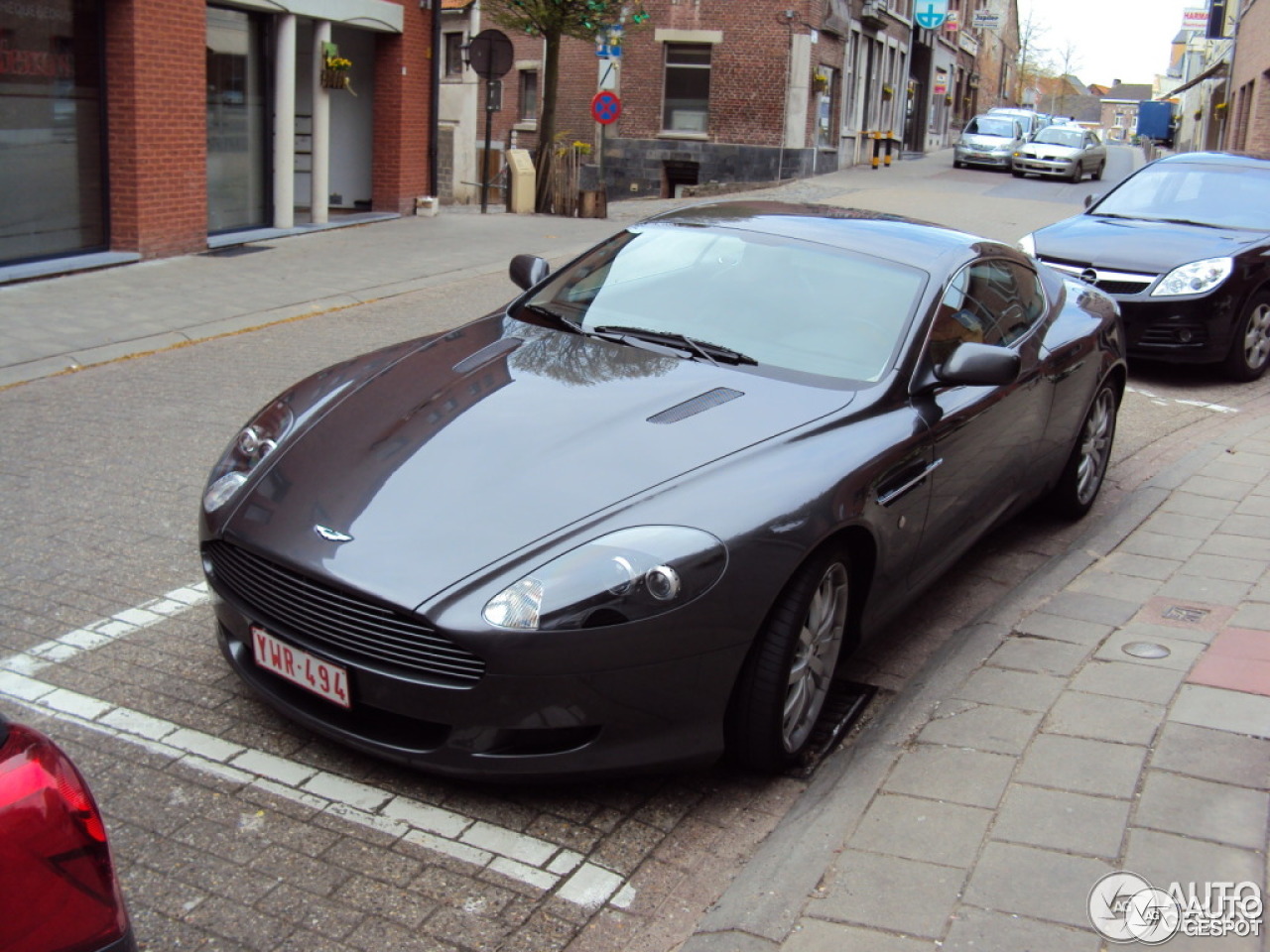 Aston Martin DB9