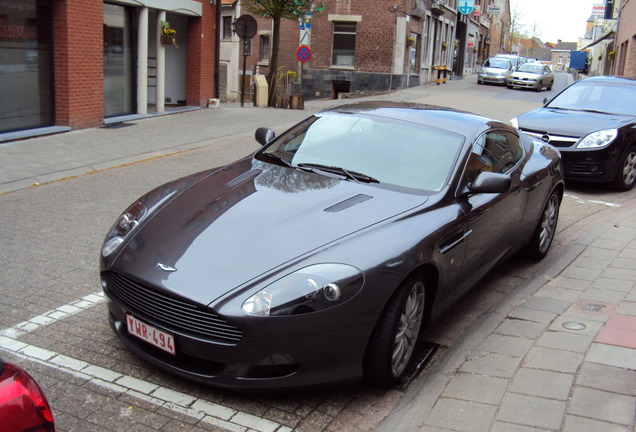 Aston Martin DB9