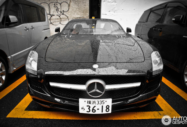 Mercedes-Benz SLS AMG